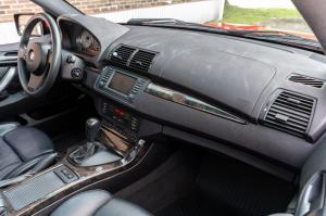 BMW X5 4.8is 2004 года  (NA)